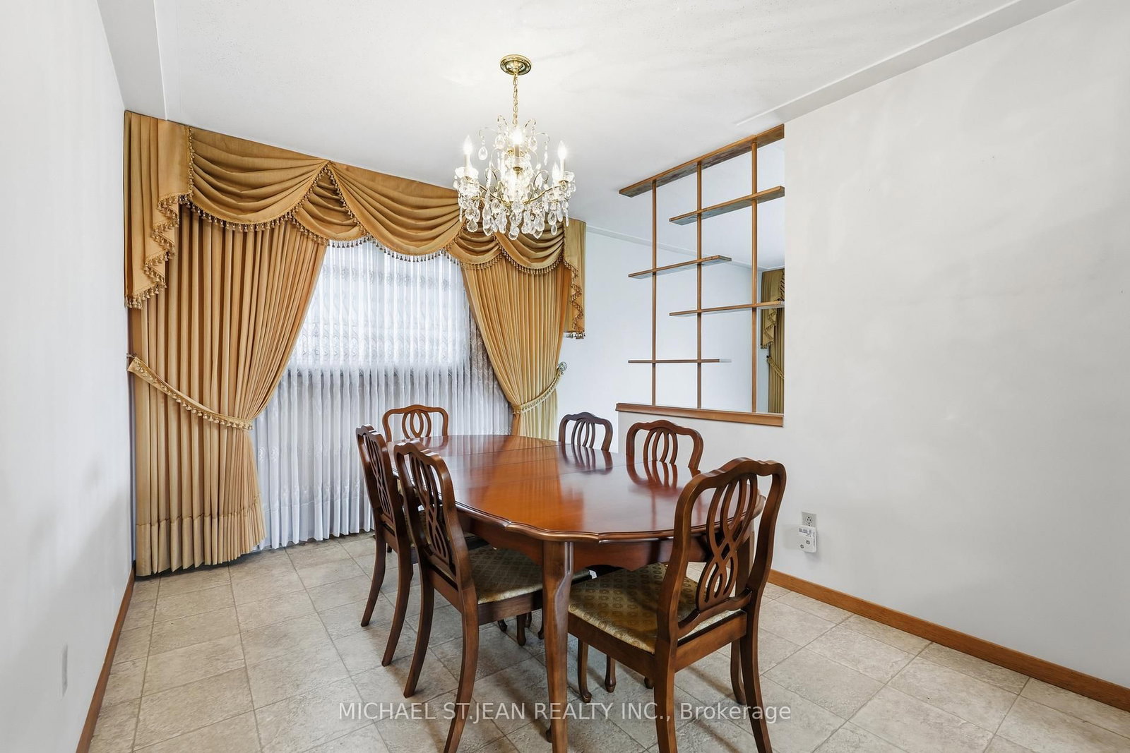 7 Duchess Court • Hamilton, ON photo 12