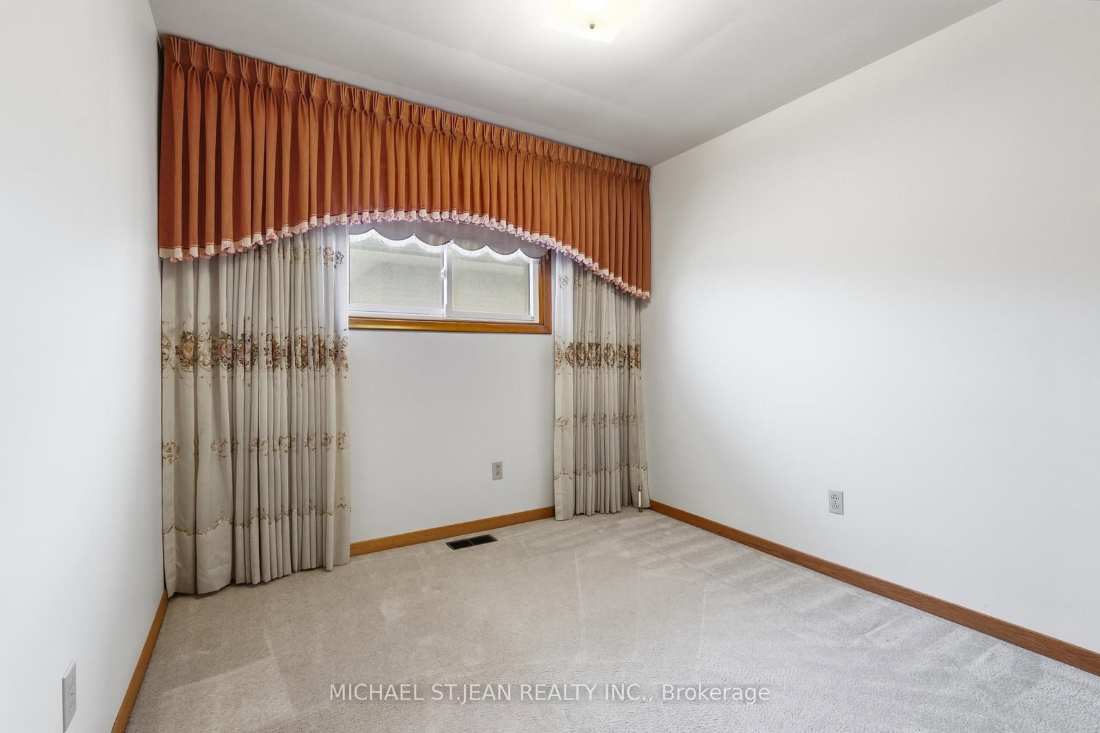 7 Duchess Court • Hamilton, ON photo 17