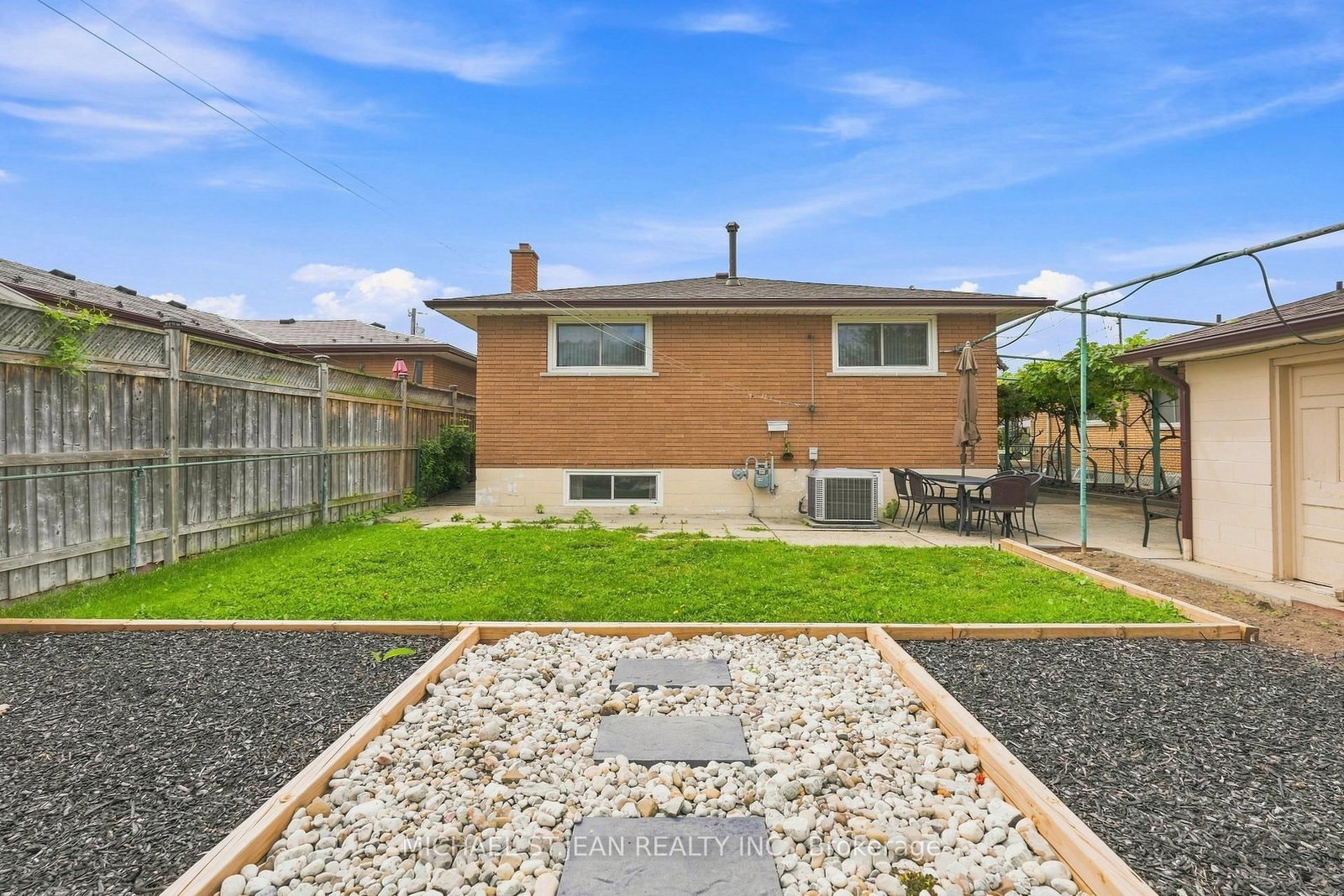 7 Duchess Court • Hamilton, ON photo 43