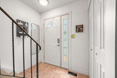 860 Beaconhill Court • Kingston, ON photo 4