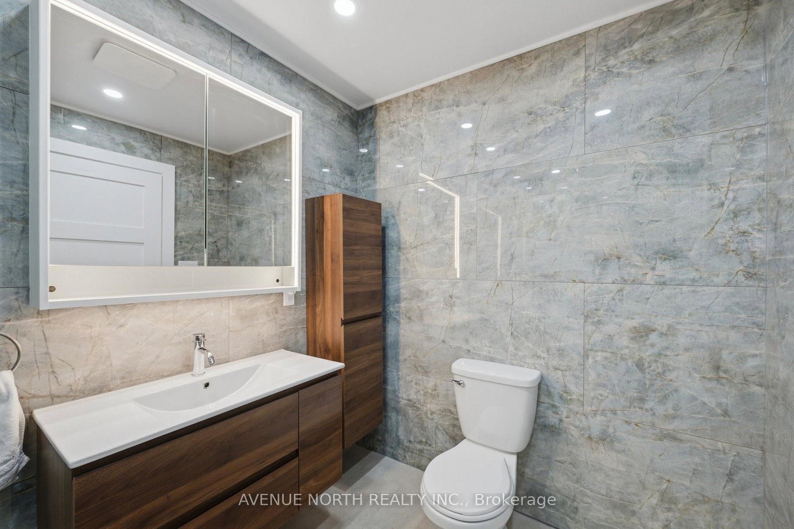2 OBERON Street • Ottawa, ON photo 22