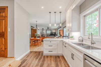 1008 Cove Road • Gravenhurst, ON photo 8