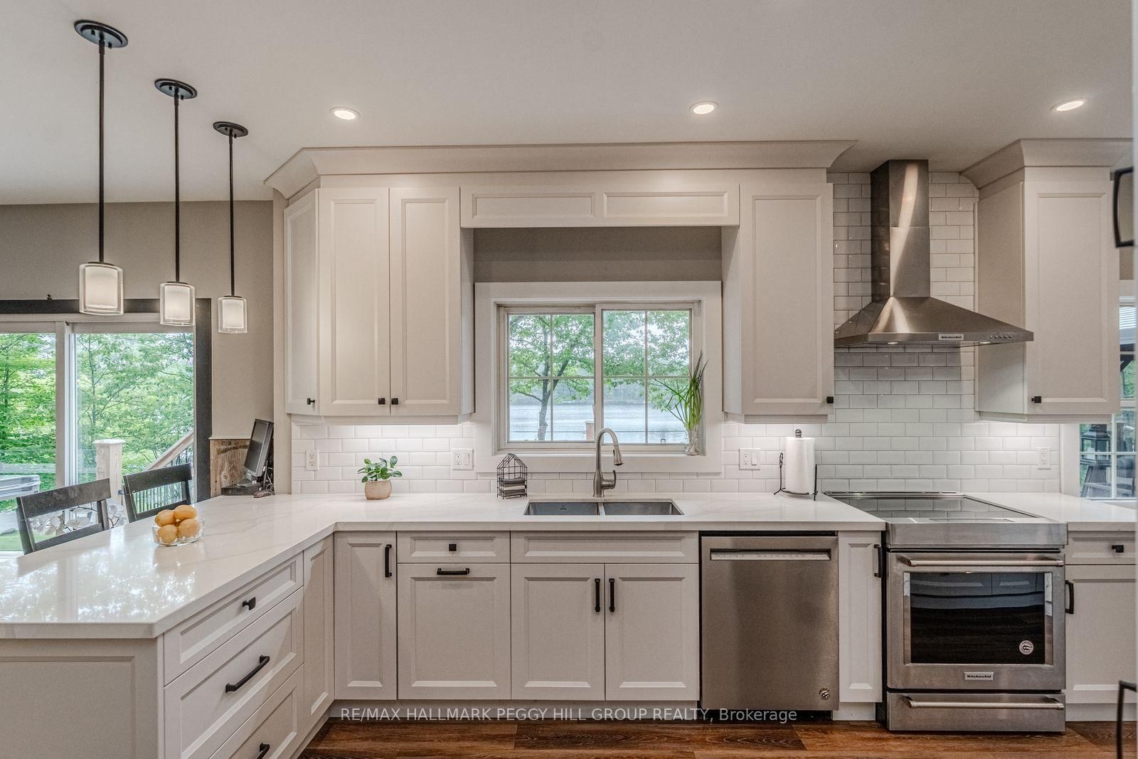 1008 Cove Road • Gravenhurst, ON photo 9