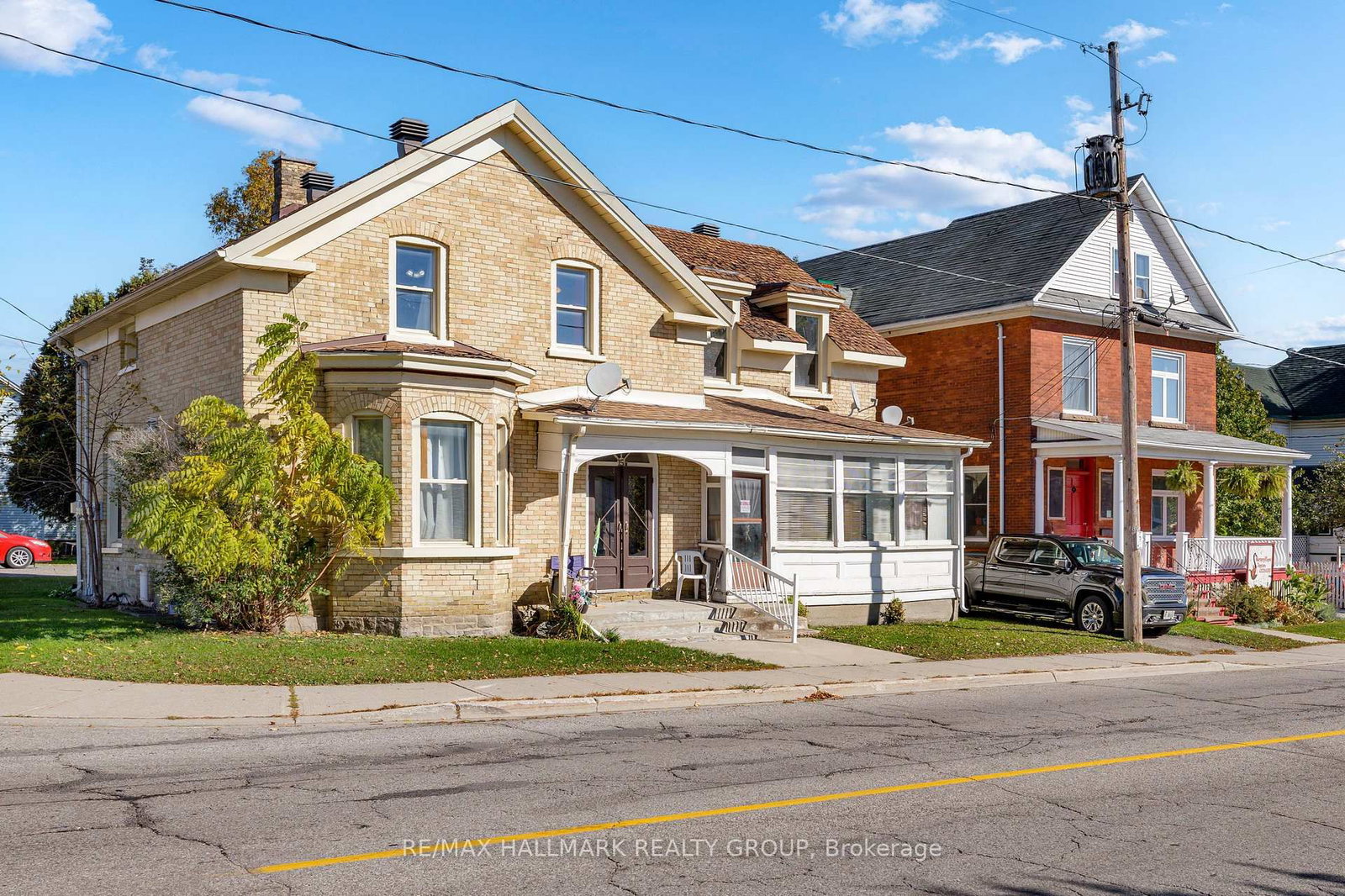 3 - 15 ELMSLEY Street N, Smiths Falls 3