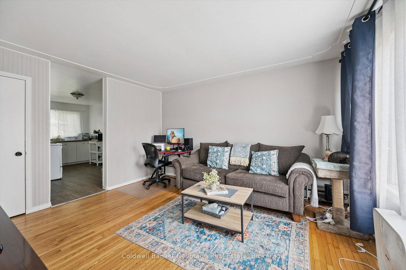 1561-1567 Queenston Road • Cambridge, ON photo 12