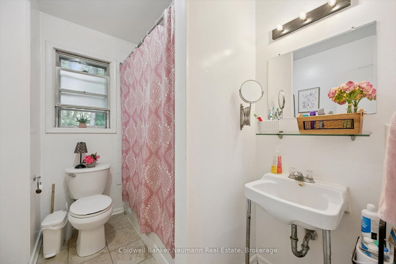 1561-1567 Queenston Road • Cambridge, ON photo 15