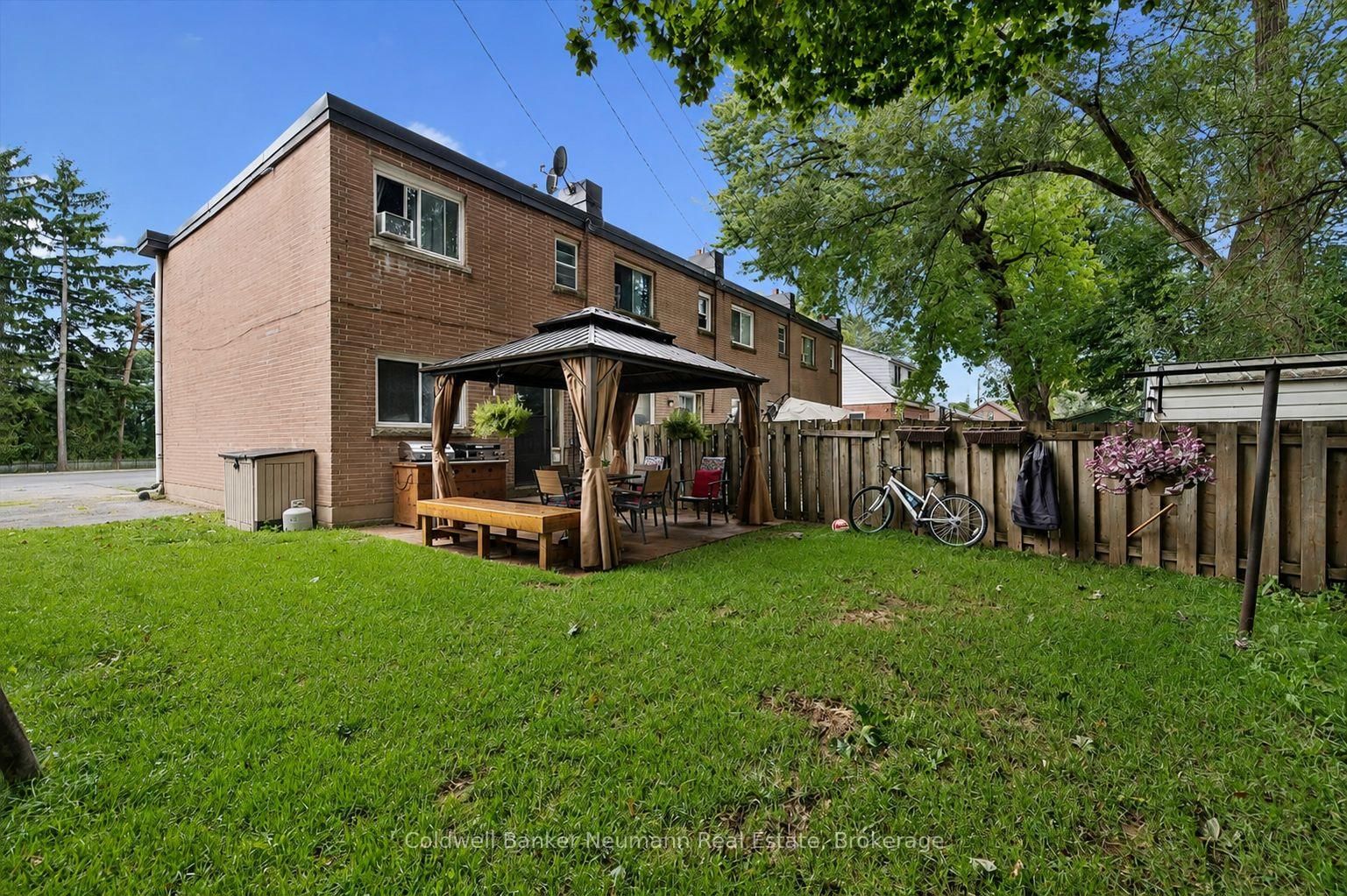 1561-1567 Queenston Road • Cambridge, ON photo 18