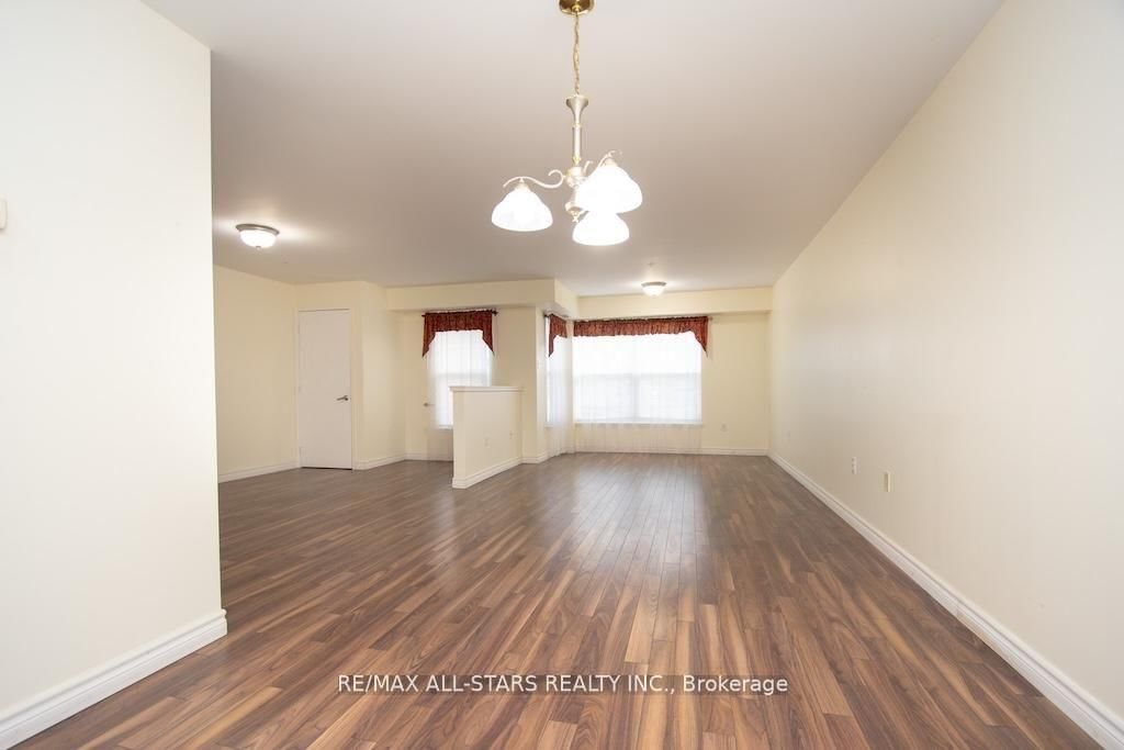 8 Huron Street • #106 • Kawartha Lakes, ON photo 11