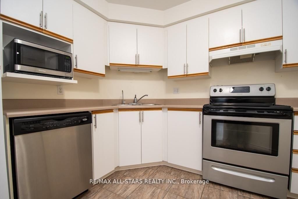 8 Huron Street • #106 • Kawartha Lakes, ON photo 21