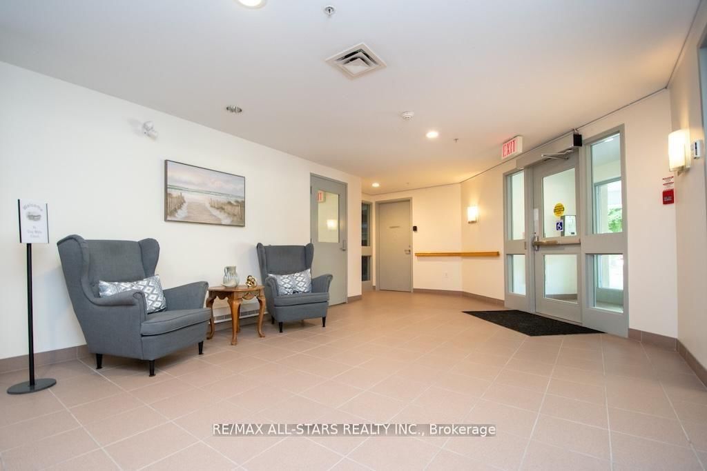 8 Huron Street • #106 • Kawartha Lakes, ON photo 4