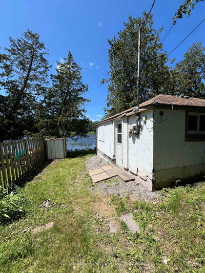 24 Pines Lane • Stirling, ON photo 4