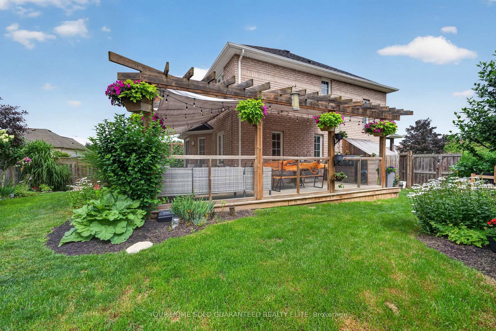 104 Udell Way • Grimsby, ON photo 36
