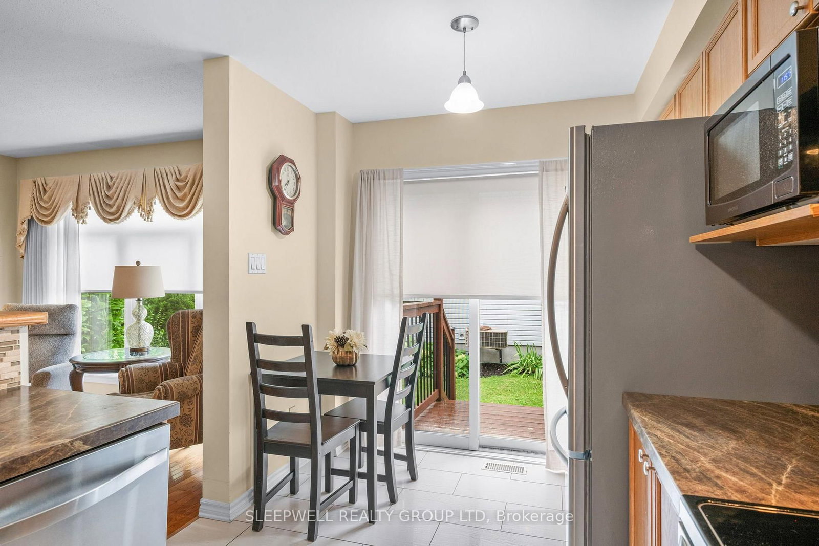 5573 Doctor Leach Drive • Manotick, ON photo 16
