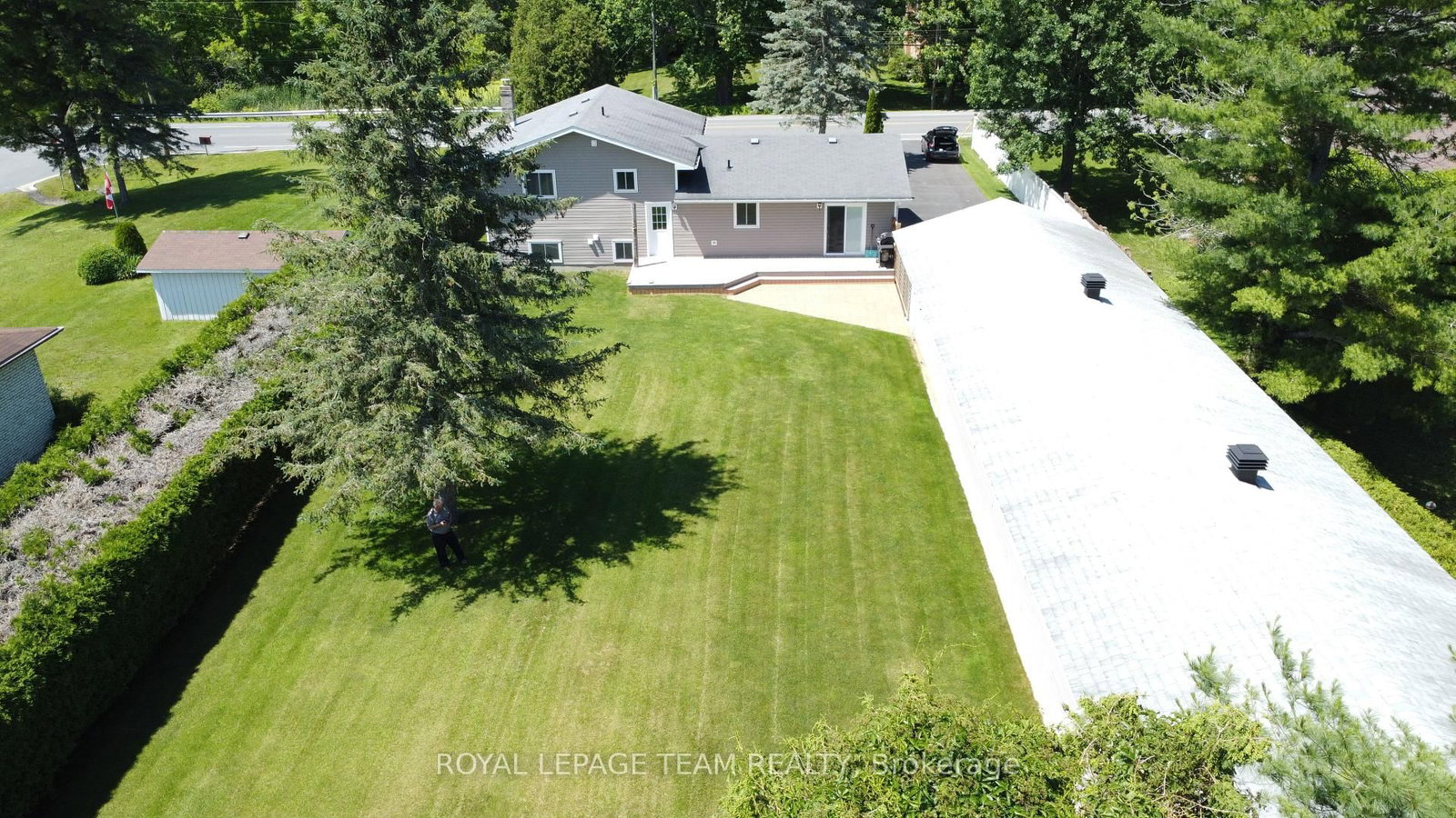 12078 Lakeshore Drive E • South Dundas, ON photo 28