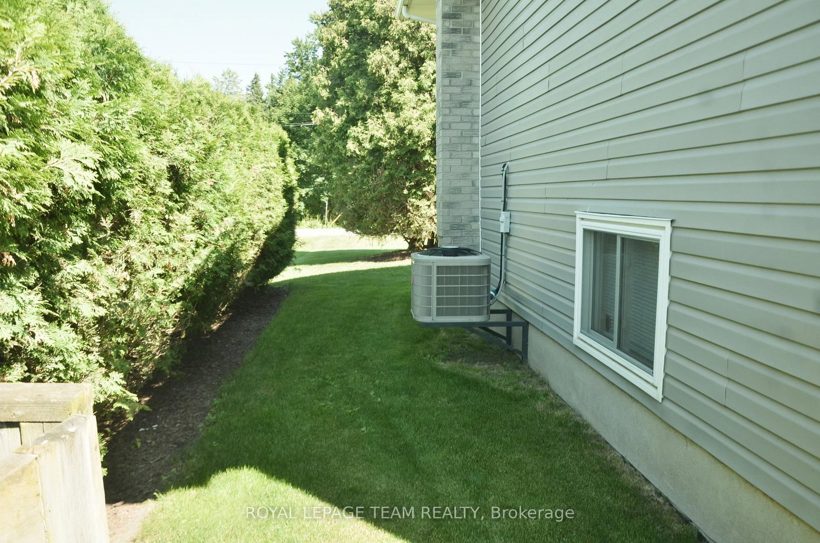 12078 Lakeshore Drive E • South Dundas, ON photo 36