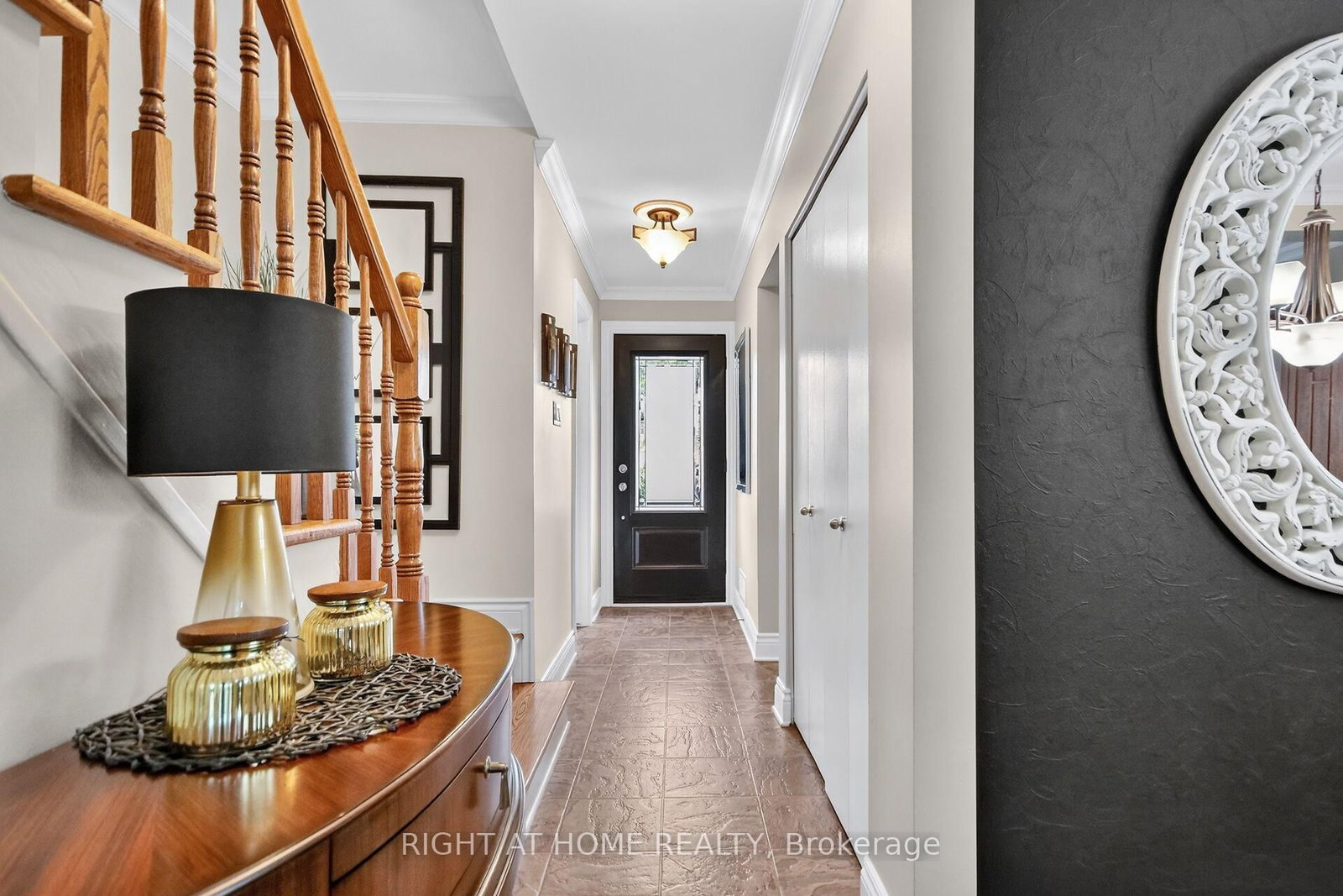 192 MONTEREY Drive • Ottawa, ON photo 12