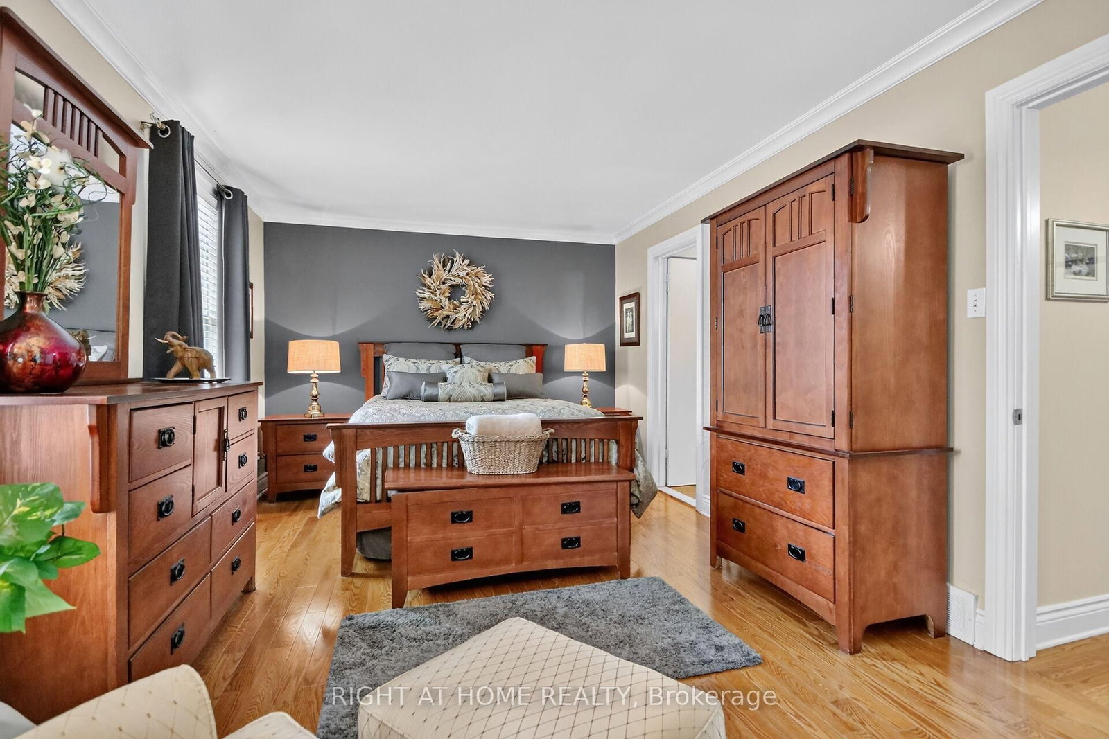 192 MONTEREY Drive • Ottawa, ON photo 15