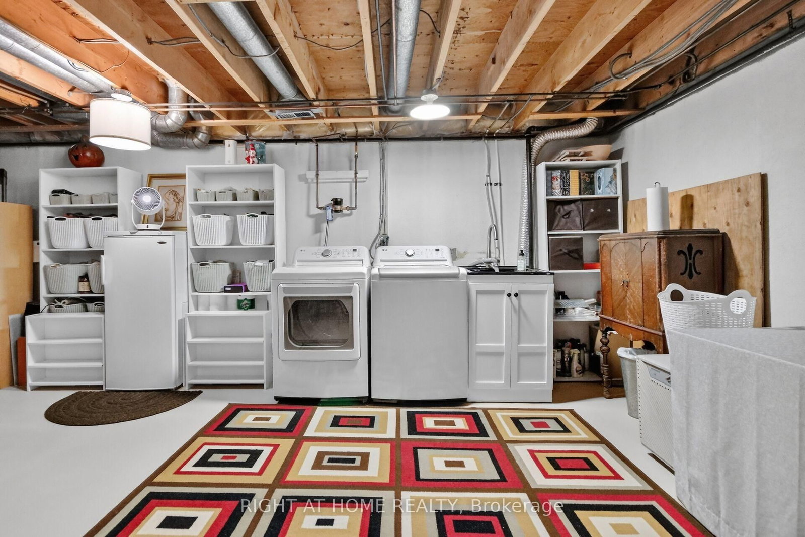 192 MONTEREY Drive • Ottawa, ON photo 25
