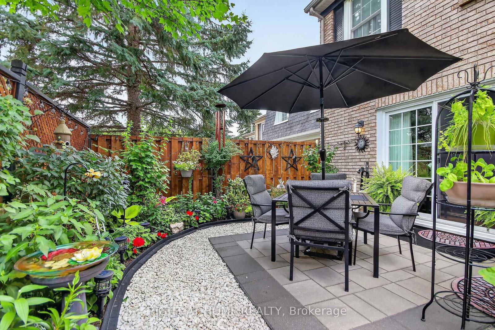 192 MONTEREY Drive • Ottawa, ON photo 32