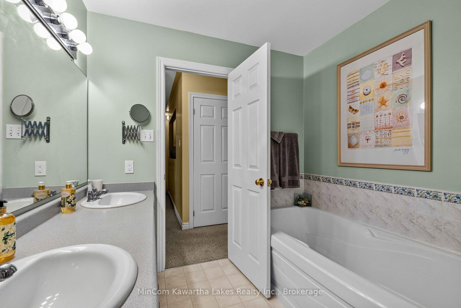 1069 SILVERDALE Road • Peterborough, ON photo 17