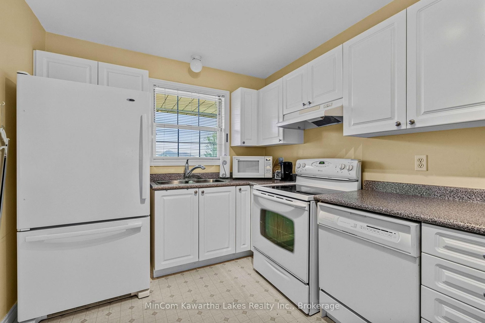 1069 SILVERDALE Road • Peterborough, ON photo 5