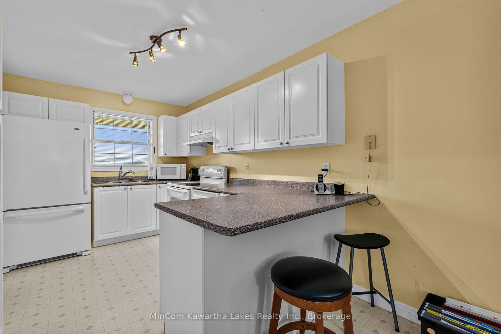 1069 SILVERDALE Road • Peterborough, ON photo 6