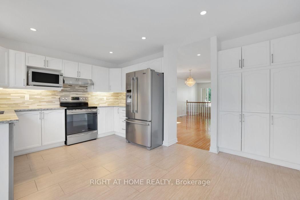 53 Yoho Drive • Kanata, ON photo 8