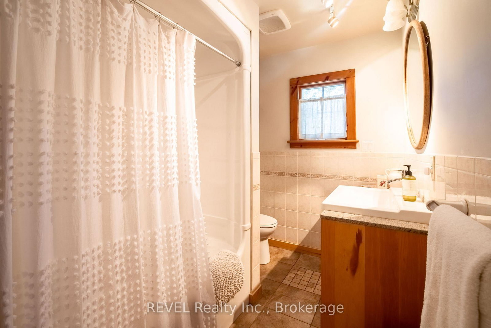 60 Bernard Avenue • Fort Erie, ON photo 27