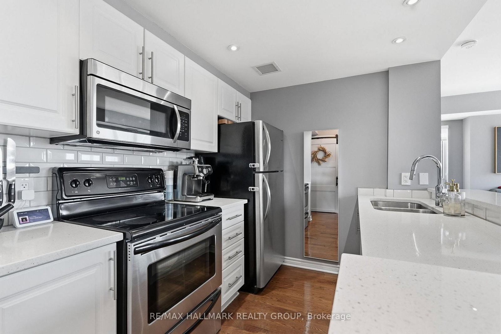 200 RIDEAU Street • #809 • Ottawa, ON photo 11