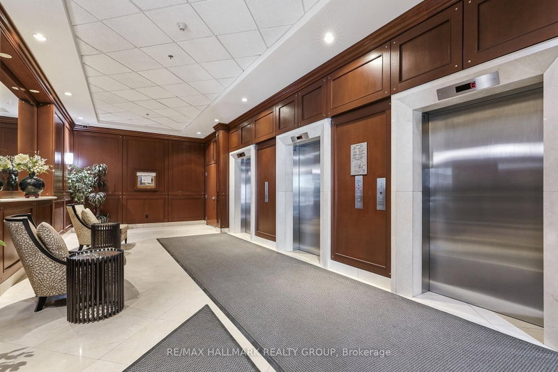 809 - 200 RIDEAU Street