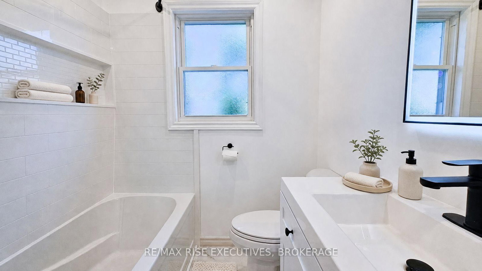 47 Henry Crescent • Loyalist, ON photo 16