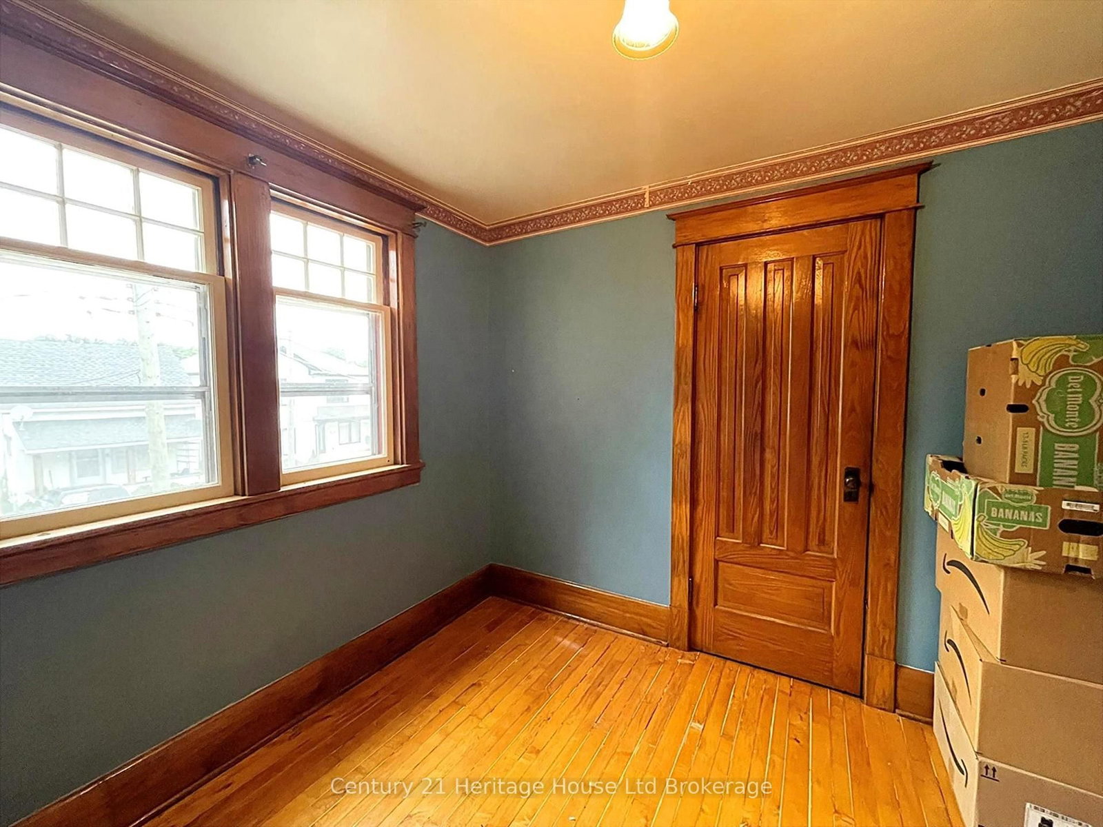 11 Adams Street • Norfolk, ON photo 11
