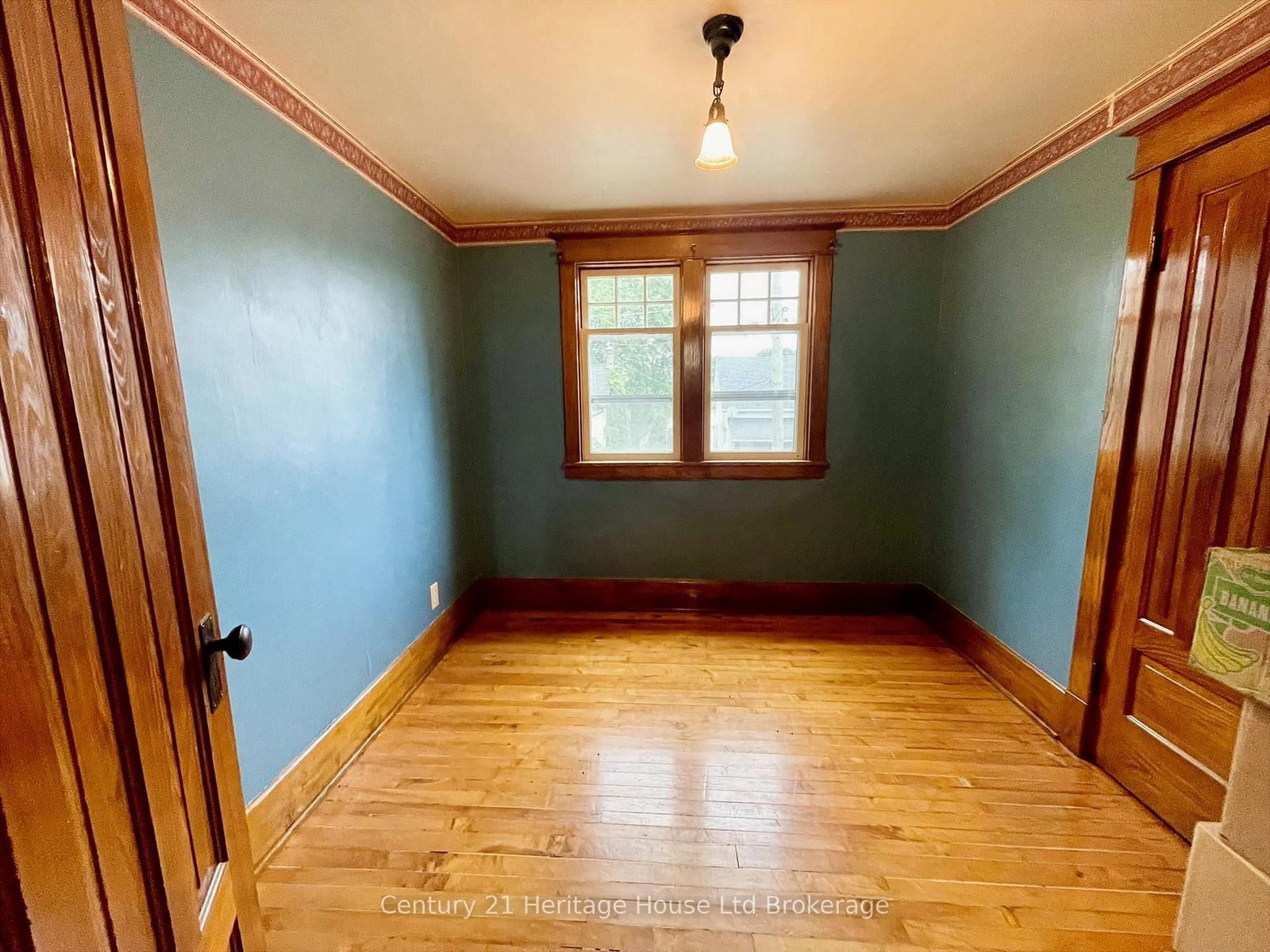 11 Adams Street • Norfolk, ON photo 13