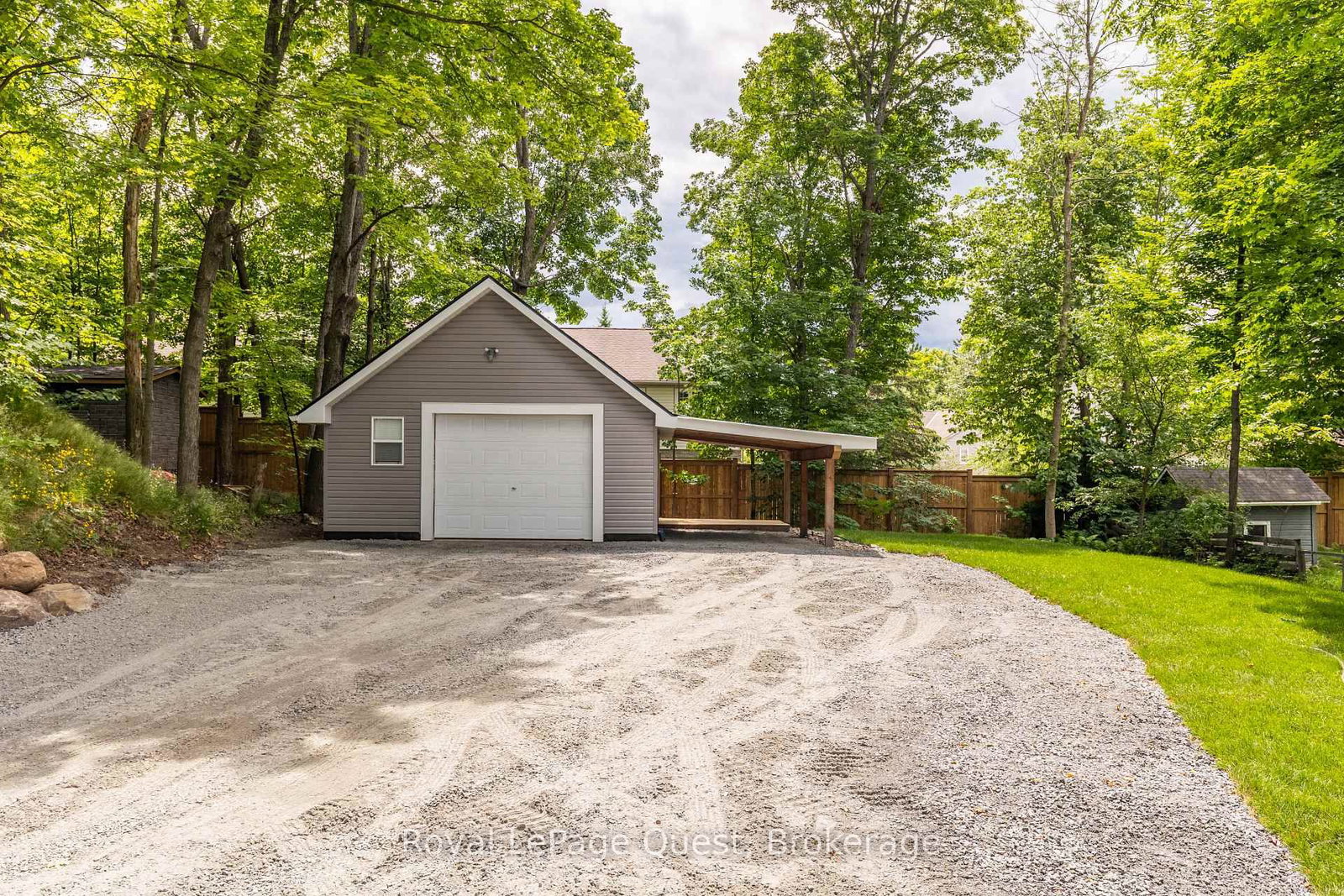 57 West Road W • Huntsville, ON photo 28