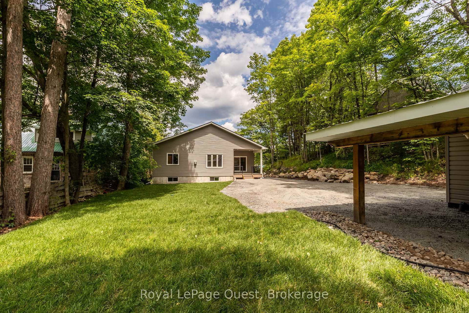 57 West Road W • Huntsville, ON photo 30