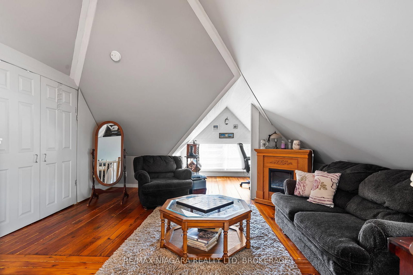 11562 Lakeshore Road • Wainfleet, ON photo 44