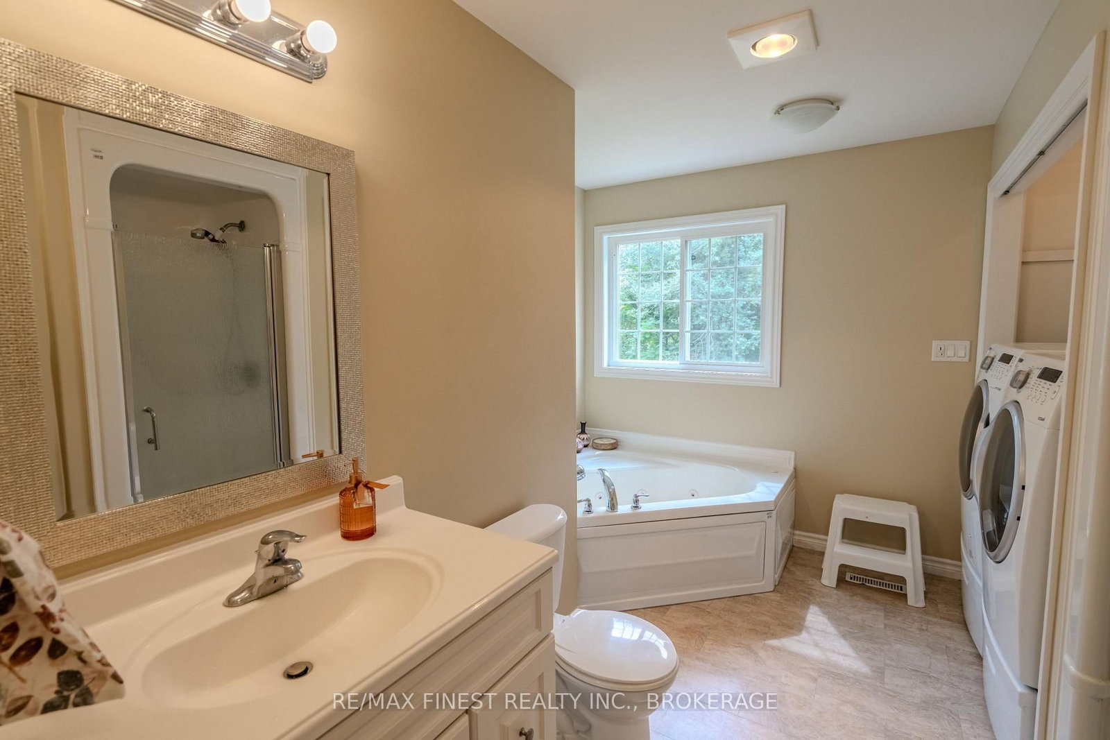 695 Westport Road • Godfrey, ON photo 18