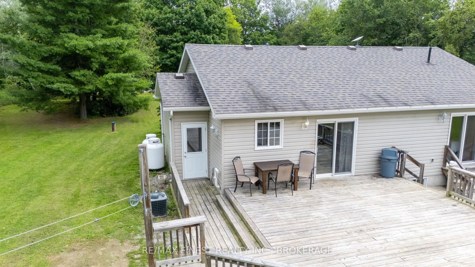 695 Westport Road • Godfrey, ON photo 37