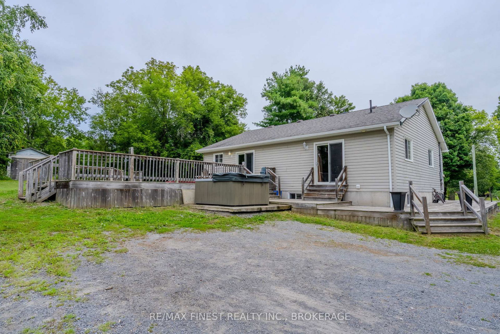 695 Westport Road • Godfrey, ON photo 45