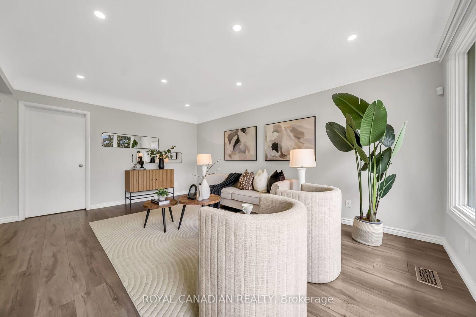 284 Cedar Crescent • Cambridge, ON photo 10