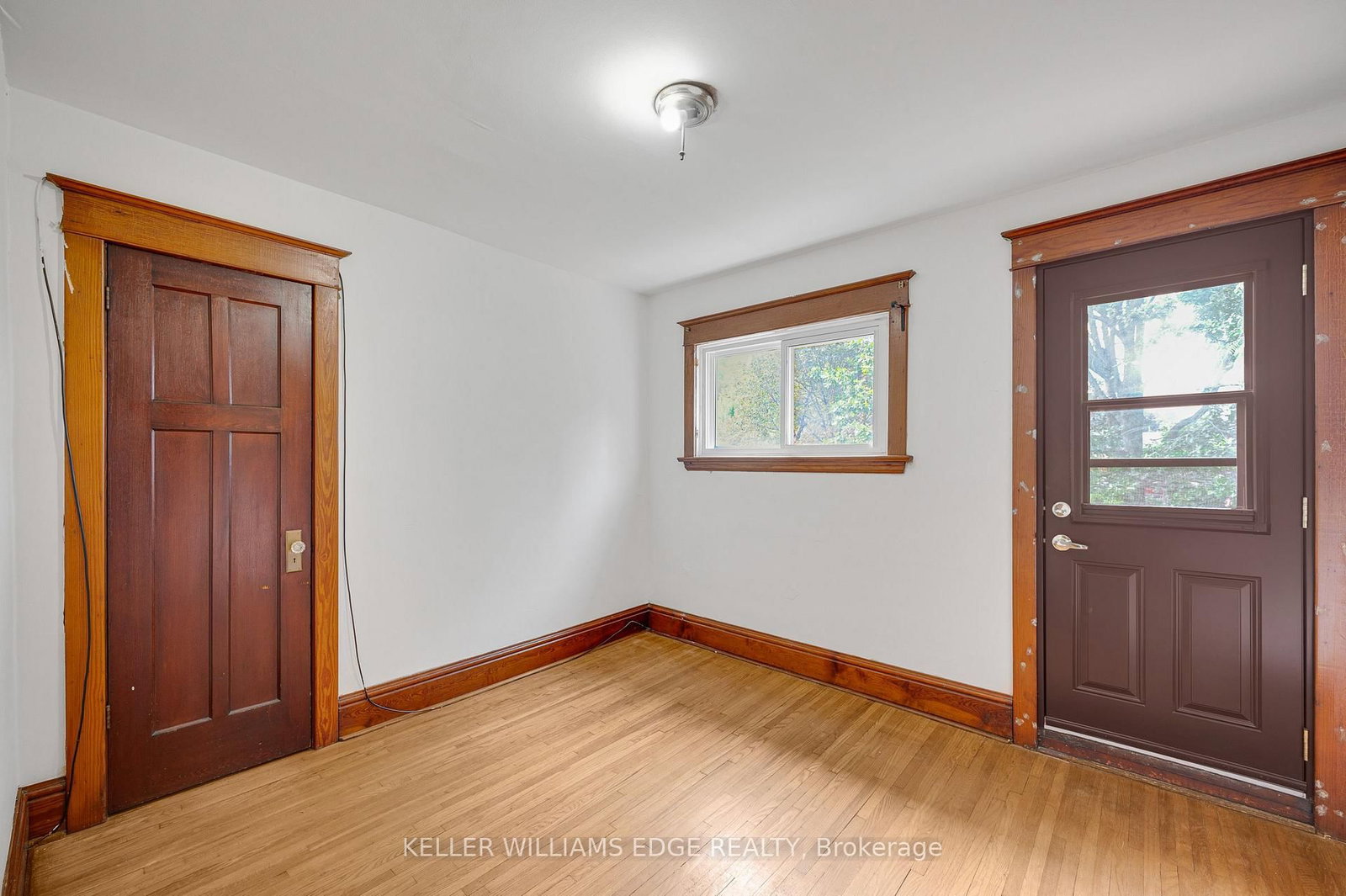204 Rosslyn Avenue S • Hamilton, ON photo 18
