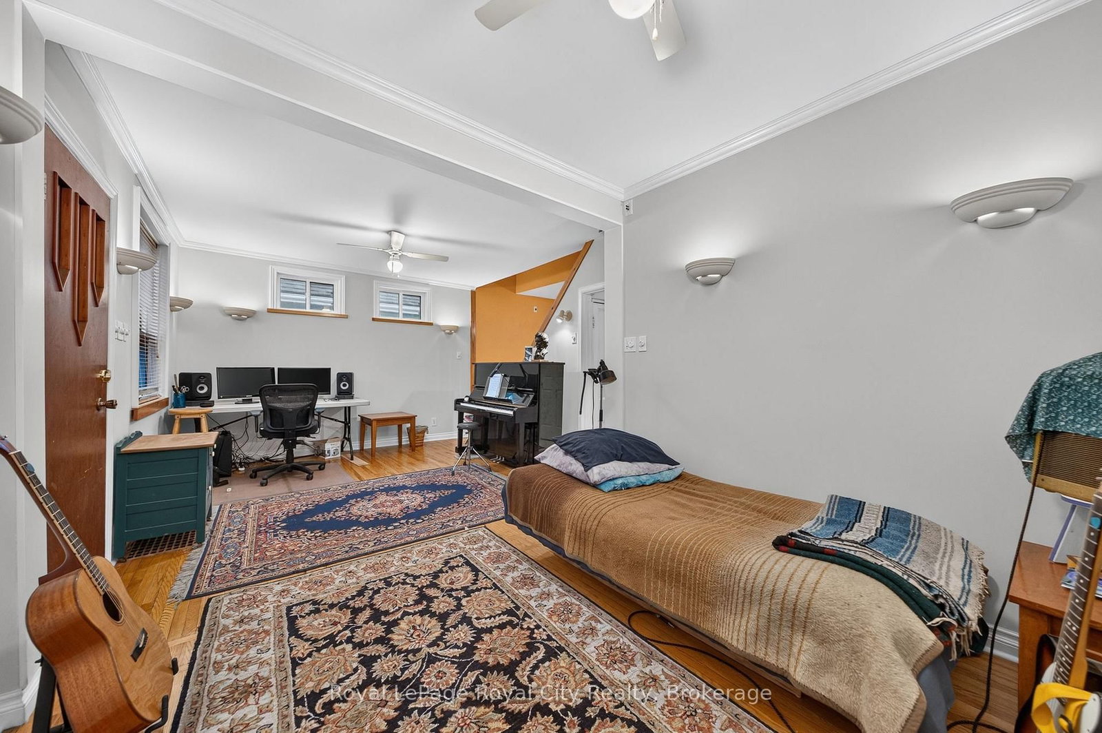 19 Walter Street • Guelph, ON photo 13