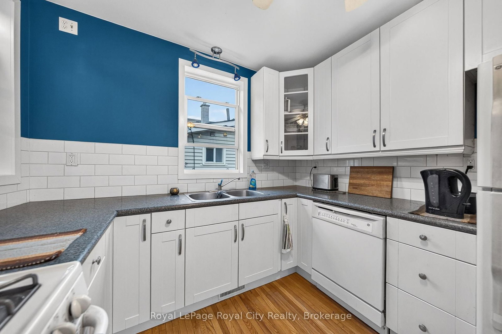 19 Walter Street • Guelph, ON photo 21