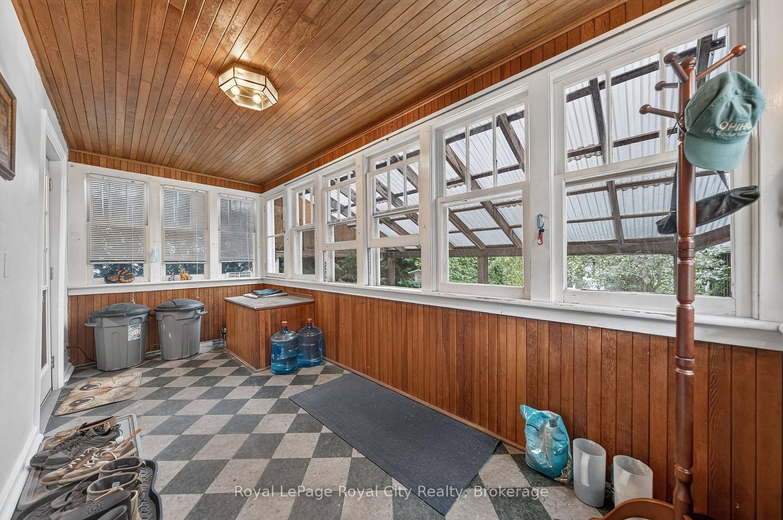 19 Walter Street • Guelph, ON photo 27