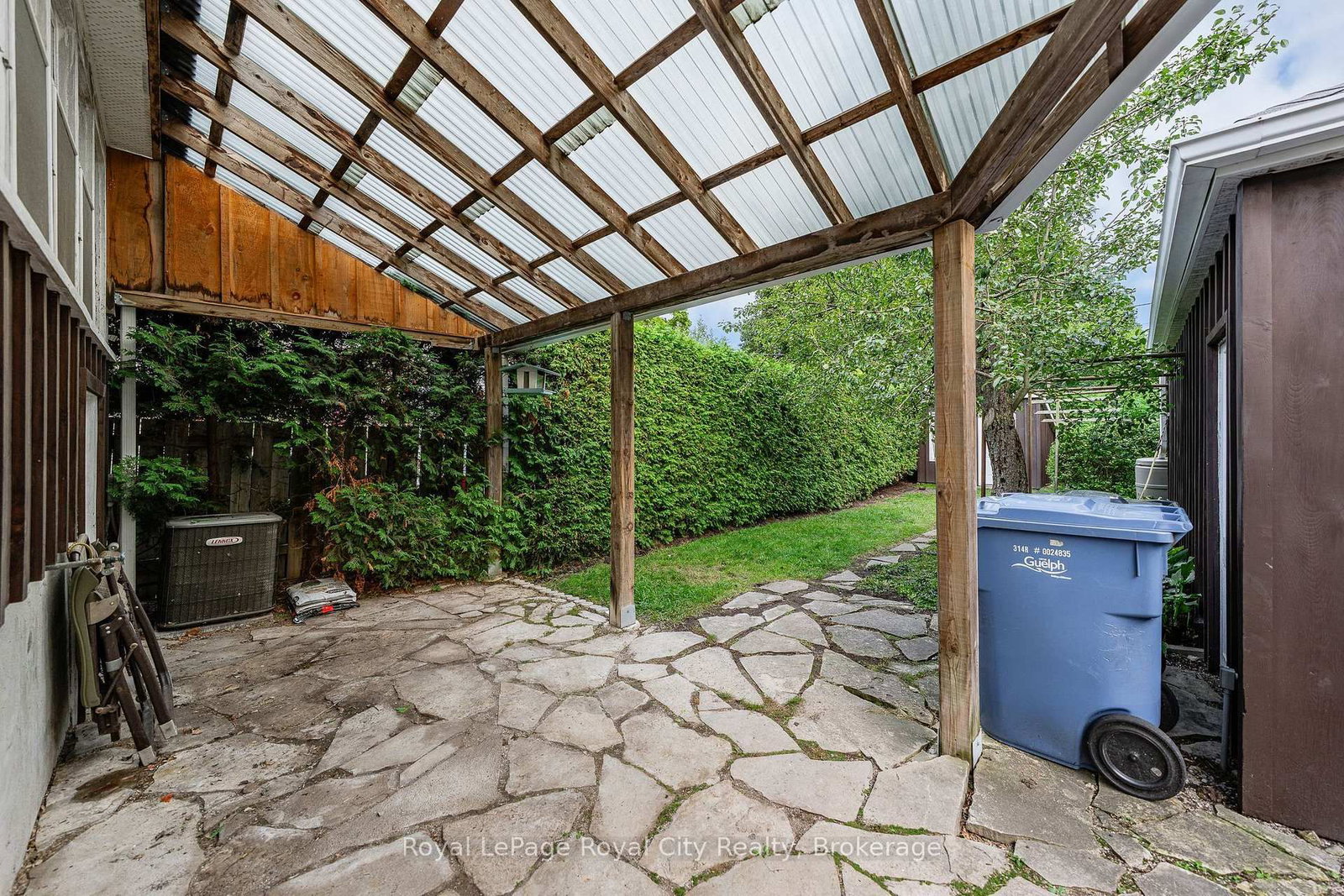 19 Walter Street • Guelph, ON photo 39