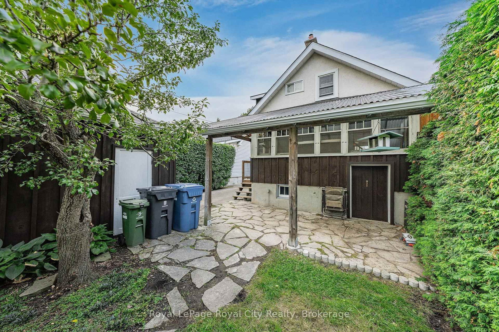 19 Walter Street • Guelph, ON photo 40