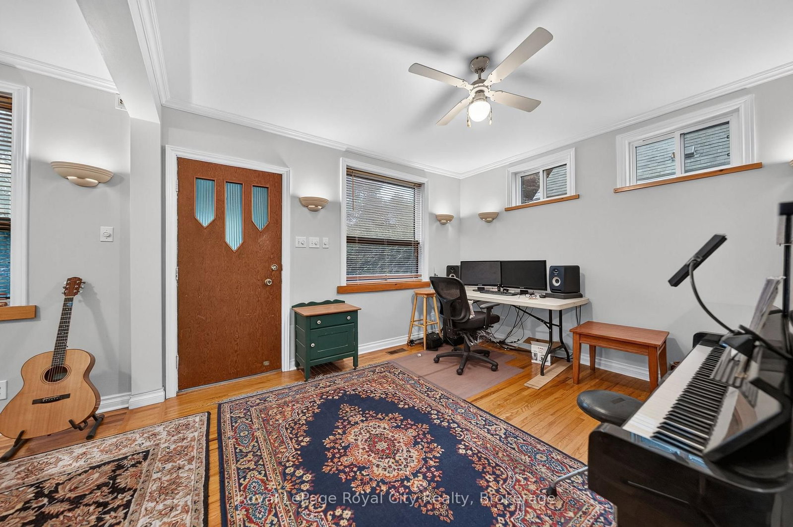 19 Walter Street • Guelph, ON photo 8