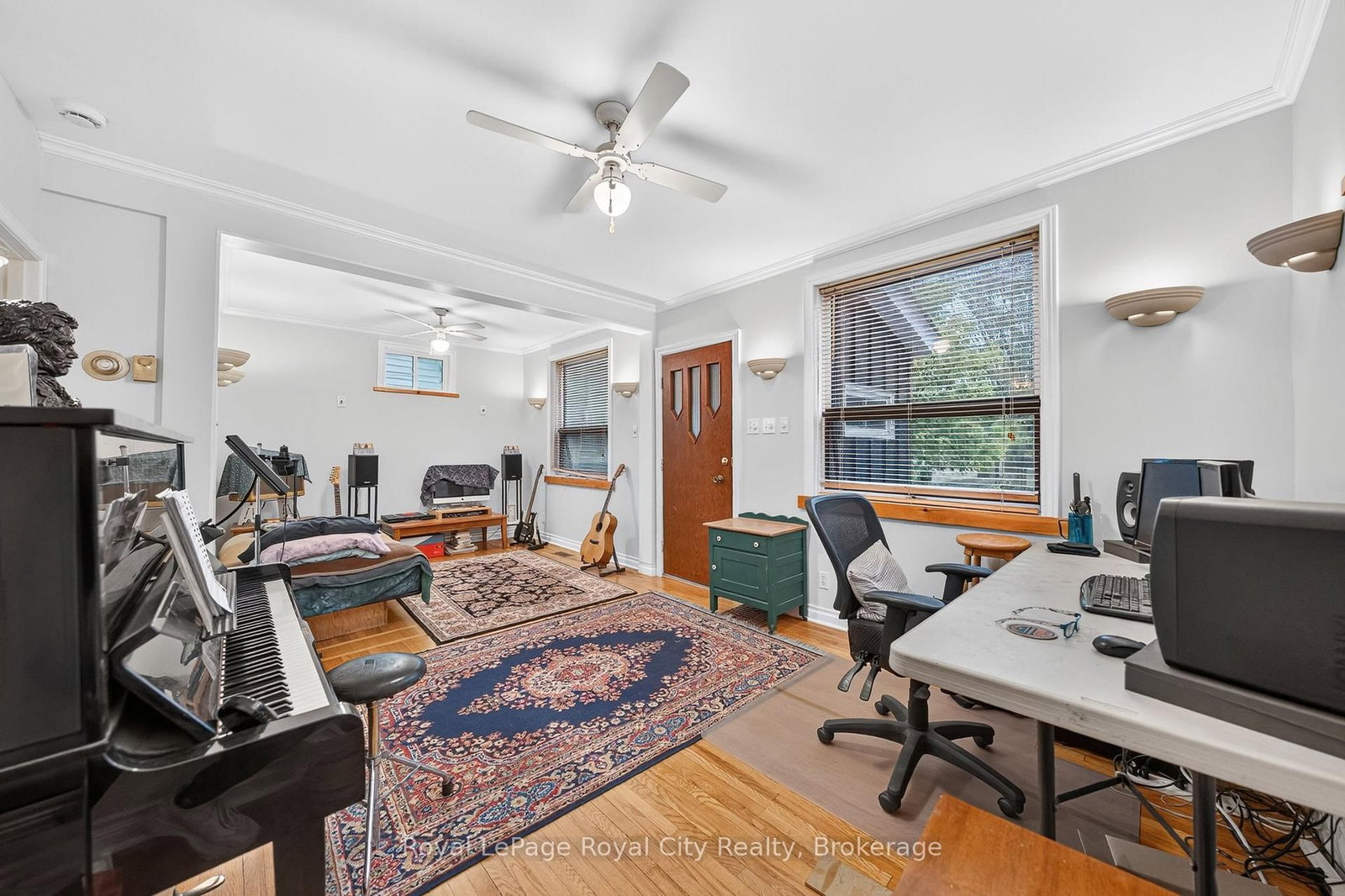 19 Walter Street • Guelph, ON photo 9