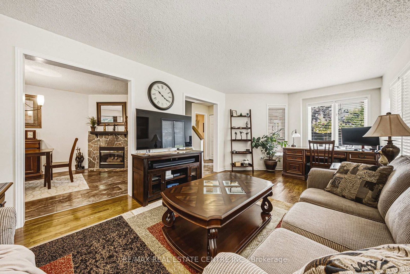 38 Fairgreen Close • Cambridge, ON photo 8