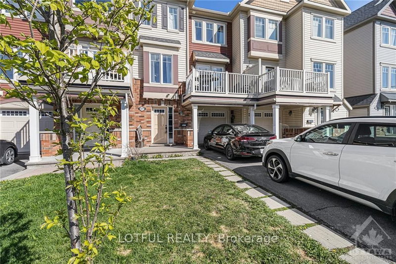477 MEADOWHAWK Crescent